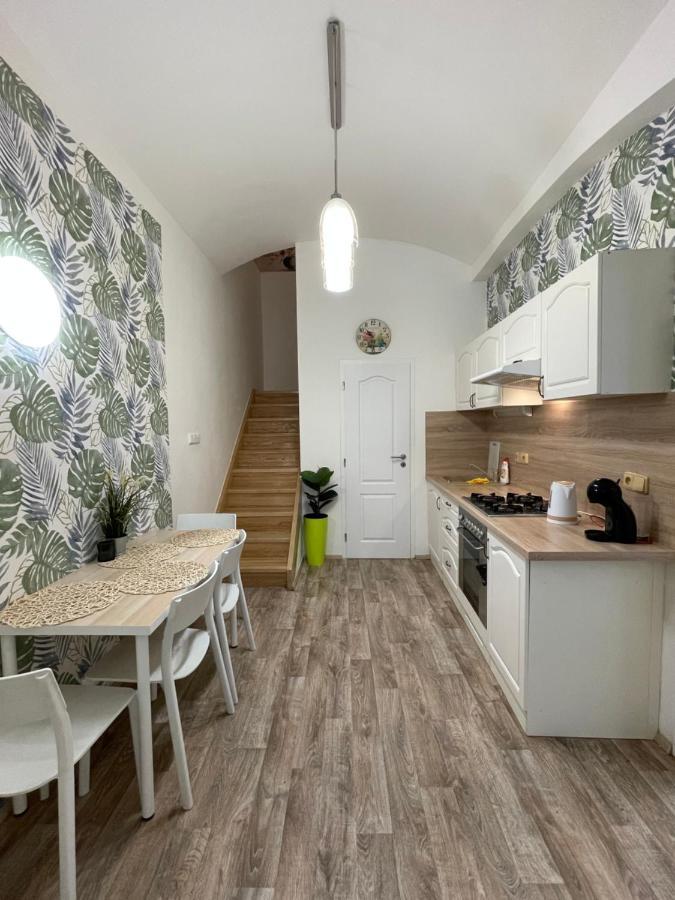 Wenceslas Square Two-floor Apartament